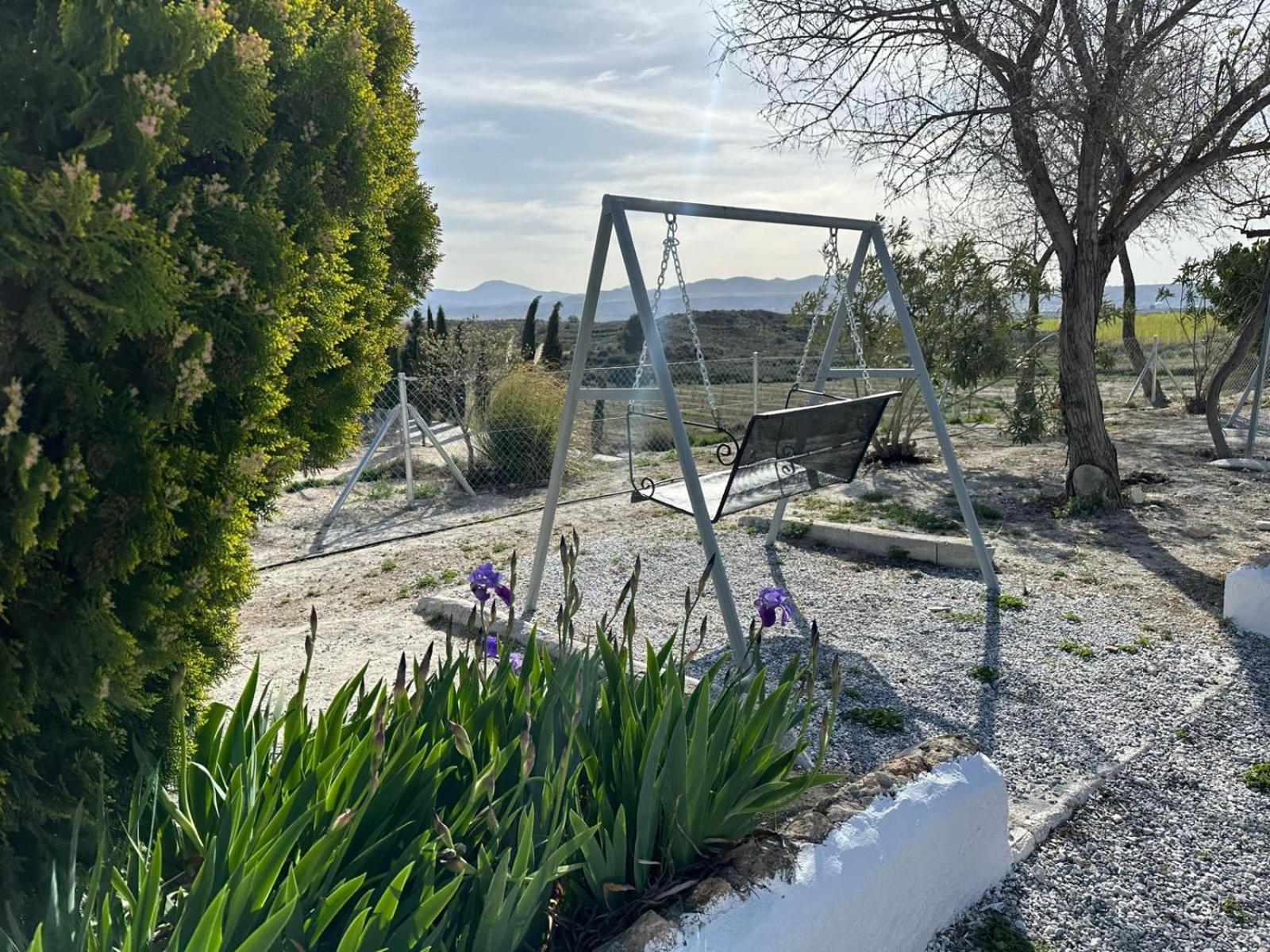 Alojamientos Cuevas Tiana El Aljibete Bagian luar foto